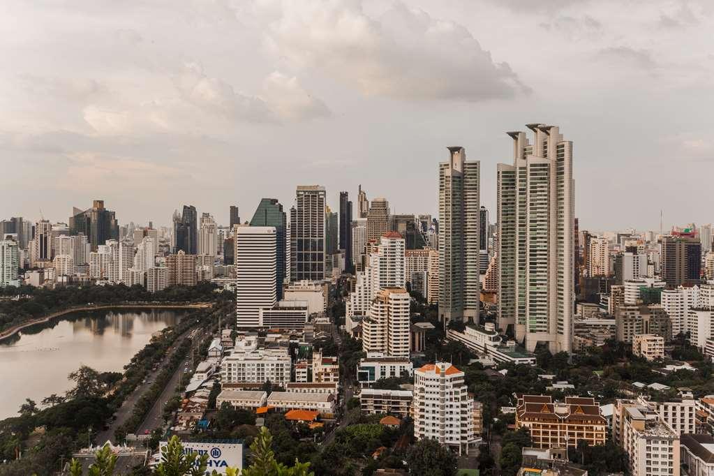 Wyndham Bangkok Queen Convention Centre Экстерьер фото